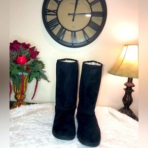 NWOT Women’s Microfiber Boots SZ. 7 & 8